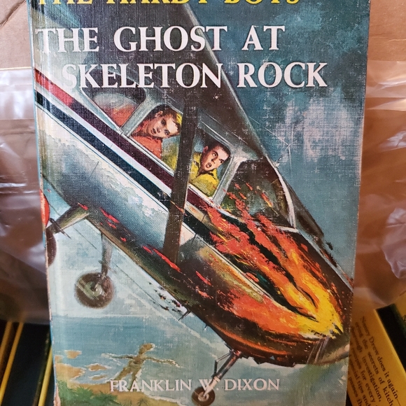 Hardy Boy Books - Picture 9 of 10